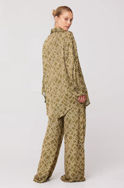This is an image of Miley Set in Link - RESA featuring a model wearing the dress