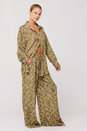 This is an image of Miley Set in Link - RESA featuring a model wearing the dress